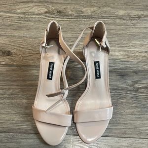 Nine West Women's Pruce Ankle Strap Block Heel Sandals. Size 7